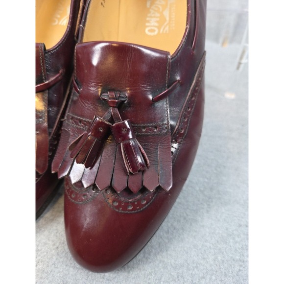 SALVATORE FERRAGAMO Wingtip Lucas Kiltie Tassel Loafer Dress  display picture 1